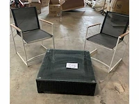 T-03 tafel + 2 stoelen - afbeelding 1 van  4