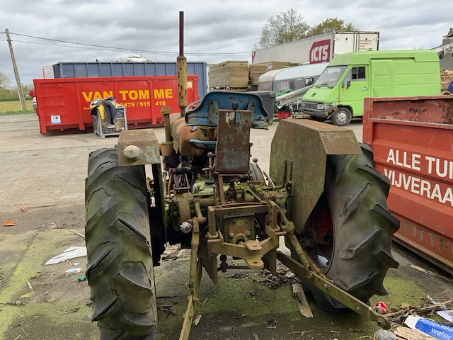 T850 oldtimer tractor (renovatie project) - afbeelding 6 van  9