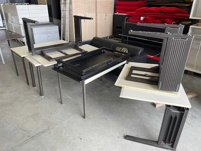 Table (10x) - afbeelding 1 van  6