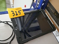 Tablet met beschermhoes en oplader - afbeelding 4 van  4