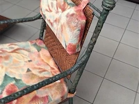 Tafel + 2 stoelen met kussens - afbeelding 5 van  5