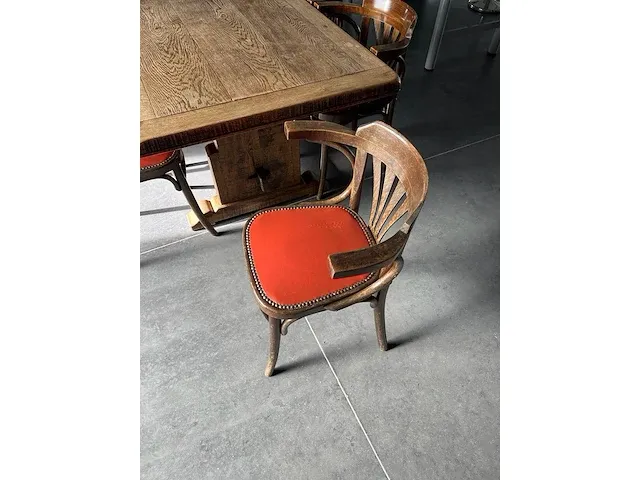 Tafel 2m20 met 8 stoelen - afbeelding 3 van  3