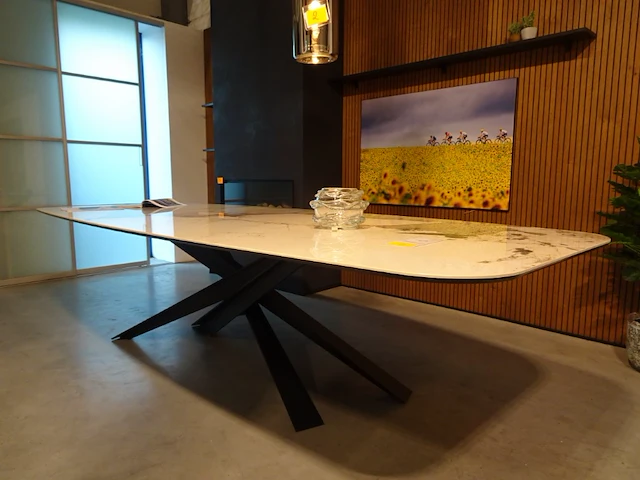 Tafel cattelan - afbeelding 3 van  10