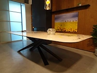 Tafel cattelan - afbeelding 3 van  10