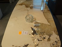 Tafel cattelan - afbeelding 4 van  10