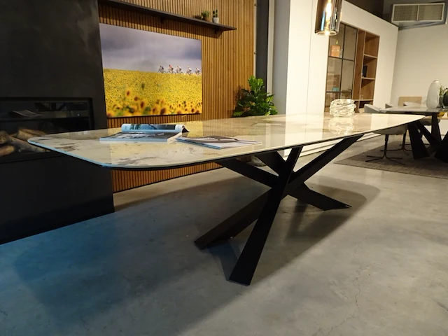 Tafel cattelan - afbeelding 7 van  10