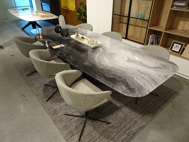 Tafel cattelan - afbeelding 3 van  9