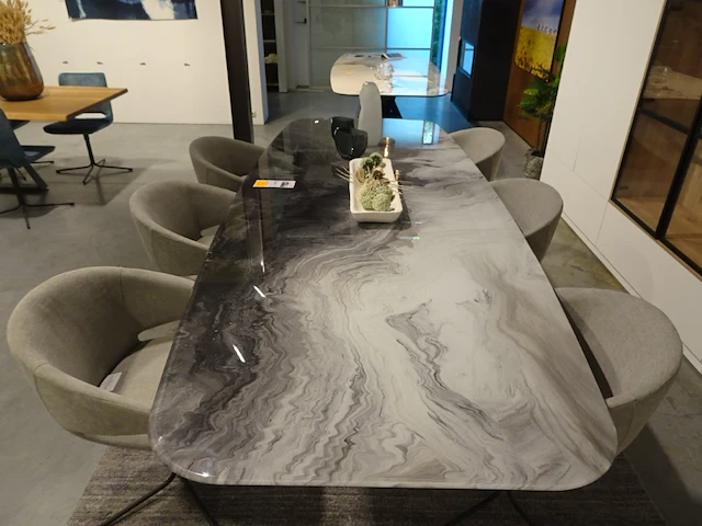 Tafel cattelan - afbeelding 7 van  9