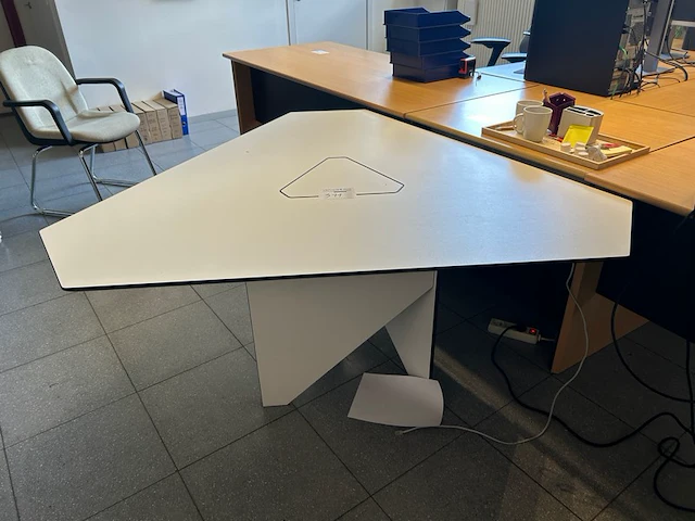 Tafel driekhoek - afbeelding 1 van  3