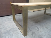 Tafel eik + gold inox voet - afbeelding 3 van  3