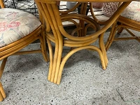 Tafel en 4 stoelen - afbeelding 4 van  7