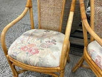 Tafel en 4 stoelen - afbeelding 5 van  7