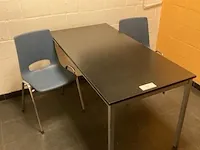 Tafel en 5 stoelen - afbeelding 2 van  4
