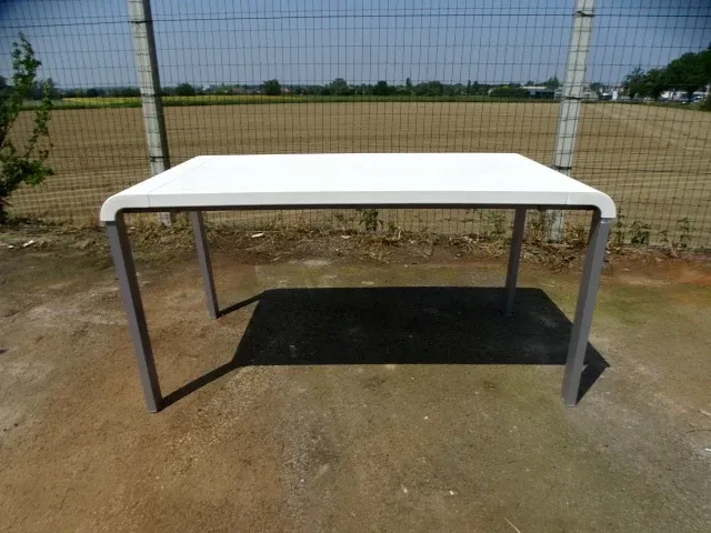 Tafel kunststof wit - afbeelding 1 van  3