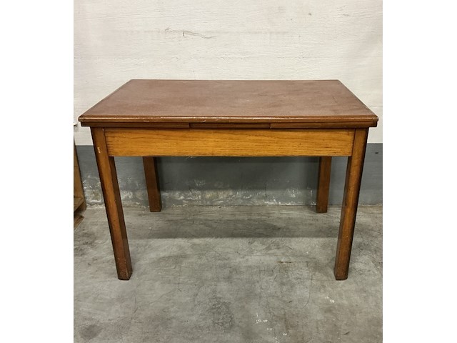 Tafel met 1 schuifje, uittrekbaar aan beide zijden - afbeelding 1 van  3