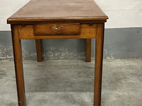 Tafel met 1 schuifje, uittrekbaar aan beide zijden - afbeelding 2 van  3