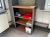Tafel met 3 stoelen - afbeelding 2 van  3