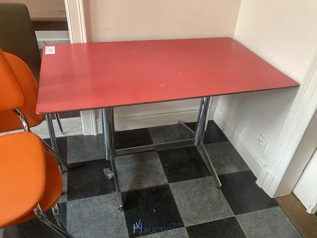 Tafel met 4 stoelen - afbeelding 2 van  4
