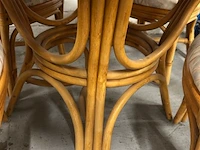 Tafel met 4 stoelen - afbeelding 4 van  7
