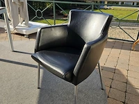 Tafel met 4 stoelen - afbeelding 4 van  8