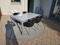 Tafel met 4 stoelen - afbeelding 8 van  8