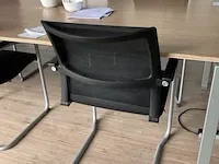 Tafel met 6 stoelen - afbeelding 3 van  4