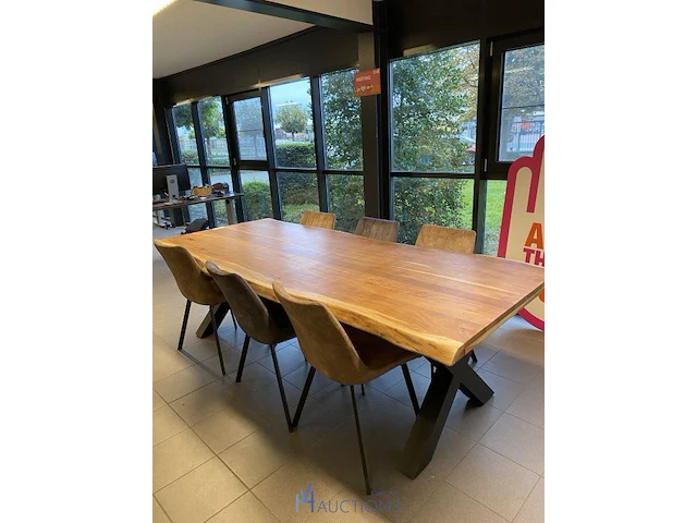 Tafel met 6 stoelen - afbeelding 4 van  6