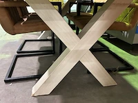Tafel met 6 stoelen - afbeelding 4 van  7