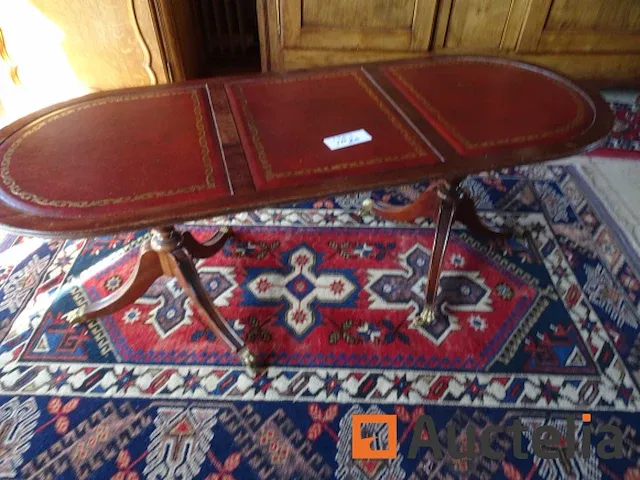 Tafel met design wielen, tapijten - afbeelding 6 van  13