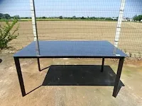 Tafel met glazenblad - afbeelding 1 van  3