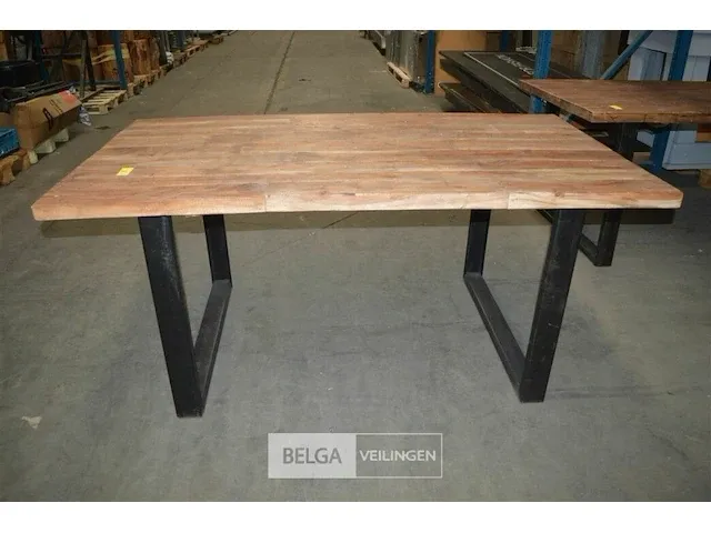 Tafel met ijzeren onderstel + houten blad l 180cm x b 100cm h 0,81cm - afbeelding 1 van  5