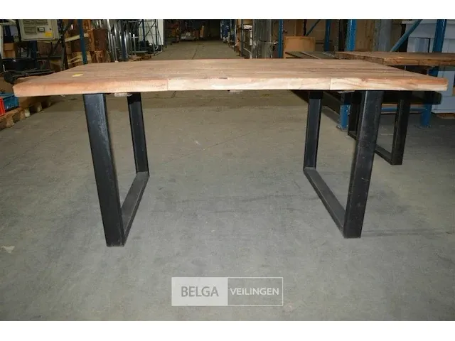 Tafel met ijzeren onderstel + houten blad l 180cm x b 100cm h 0,81cm - afbeelding 3 van  5