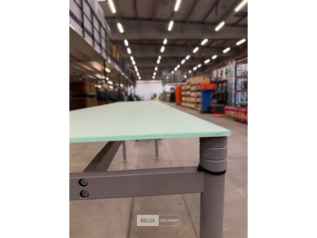 Tafel met melkglas tafelblad - afbeelding 3 van  4