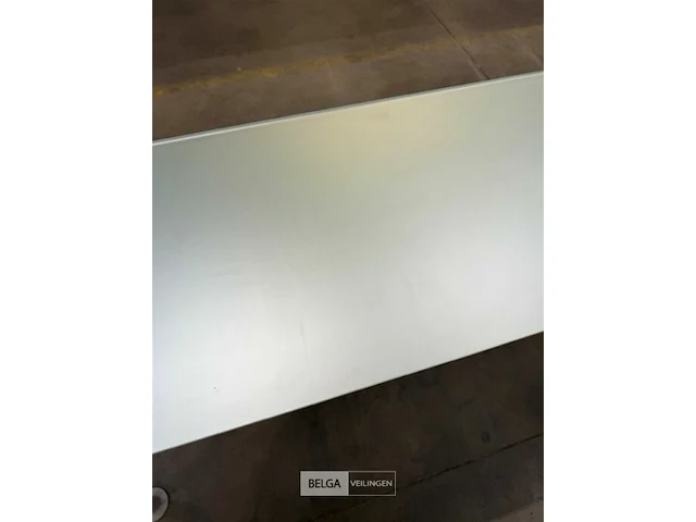 Tafel met melkglas tafelblad - afbeelding 5 van  5