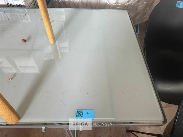 Tafel met melkglas - afbeelding 3 van  4