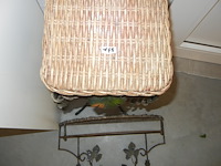 Tafel met metalen console - afbeelding 1 van  2