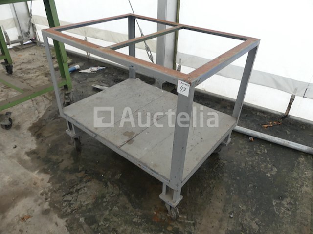 Tafel op wielen - afbeelding 2 van  3