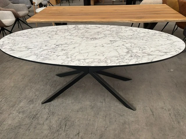 Tafel ovaal marmerlook - afbeelding 1 van  1