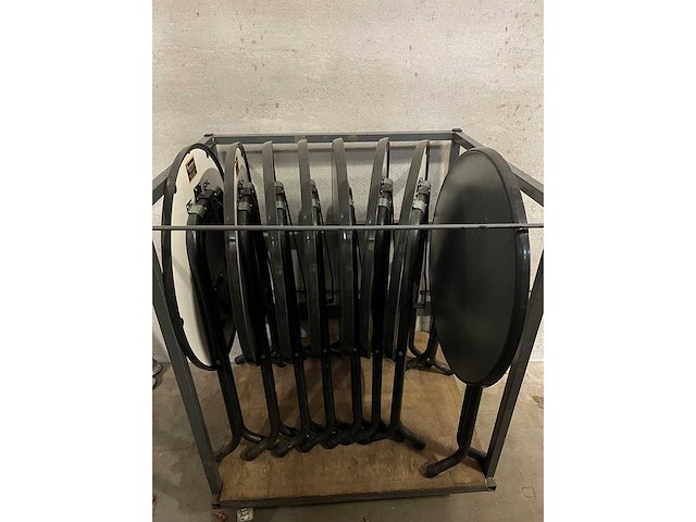 Tafel rond 70cm (8x) - afbeelding 1 van  1