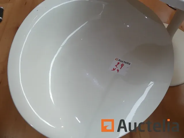 Tafel ronde en 4 krukken - afbeelding 5 van  6