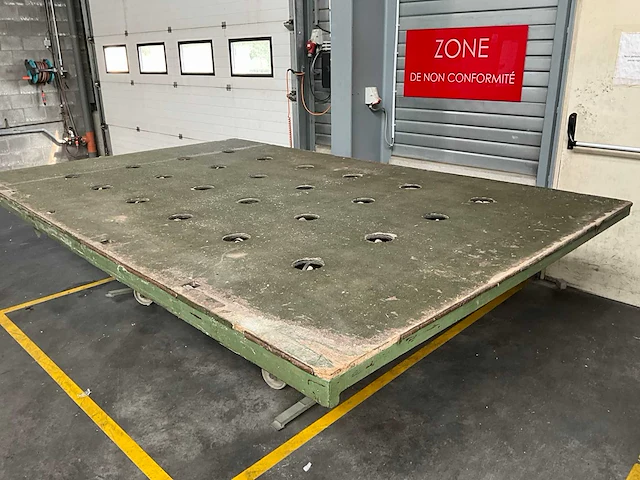 Tafel voor het zagen van hout - afbeelding 4 van  5