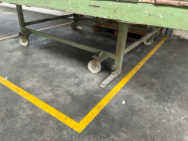 Tafel voor het zagen van hout - afbeelding 5 van  5