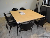 Tafel vv 8 stoelen - afbeelding 1 van  1