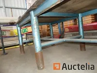 Tafel werkbank + radio en luidsprekers - afbeelding 1 van  7