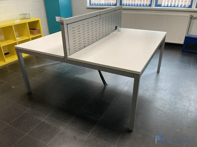 Tafel - afbeelding 1 van  3