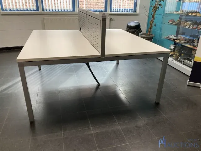 Tafel - afbeelding 2 van  3
