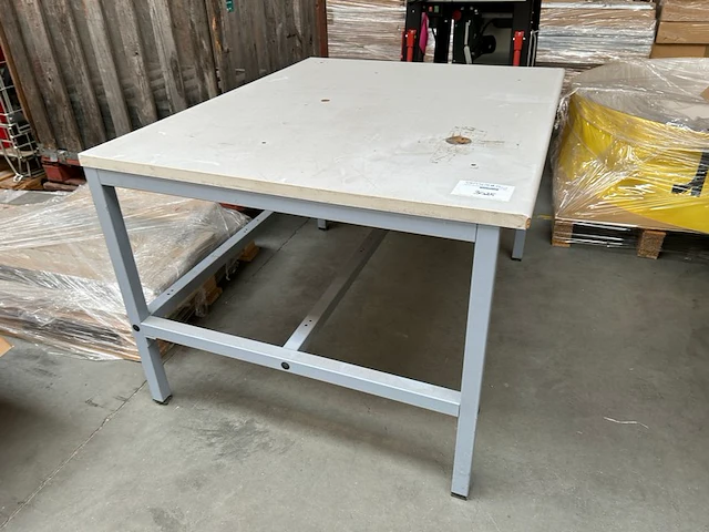 Tafel - afbeelding 1 van  4