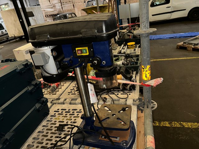Tafelboormachine - afbeelding 1 van  7