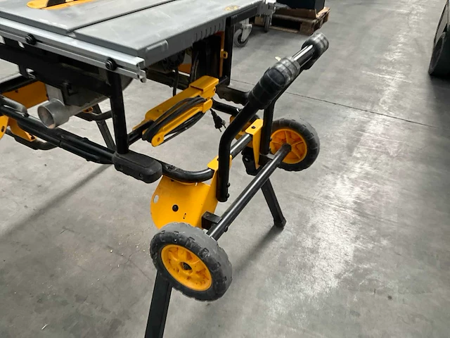 Tafelcirkelzaagmachine dewalt - afbeelding 13 van  15