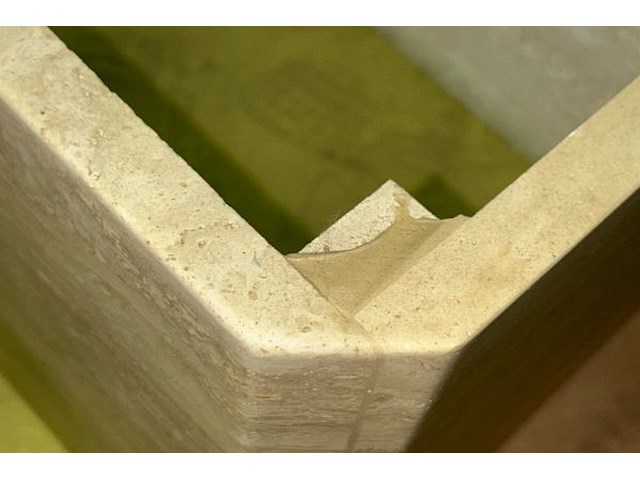 Tafelpoot tavertine - afbeelding 2 van  2